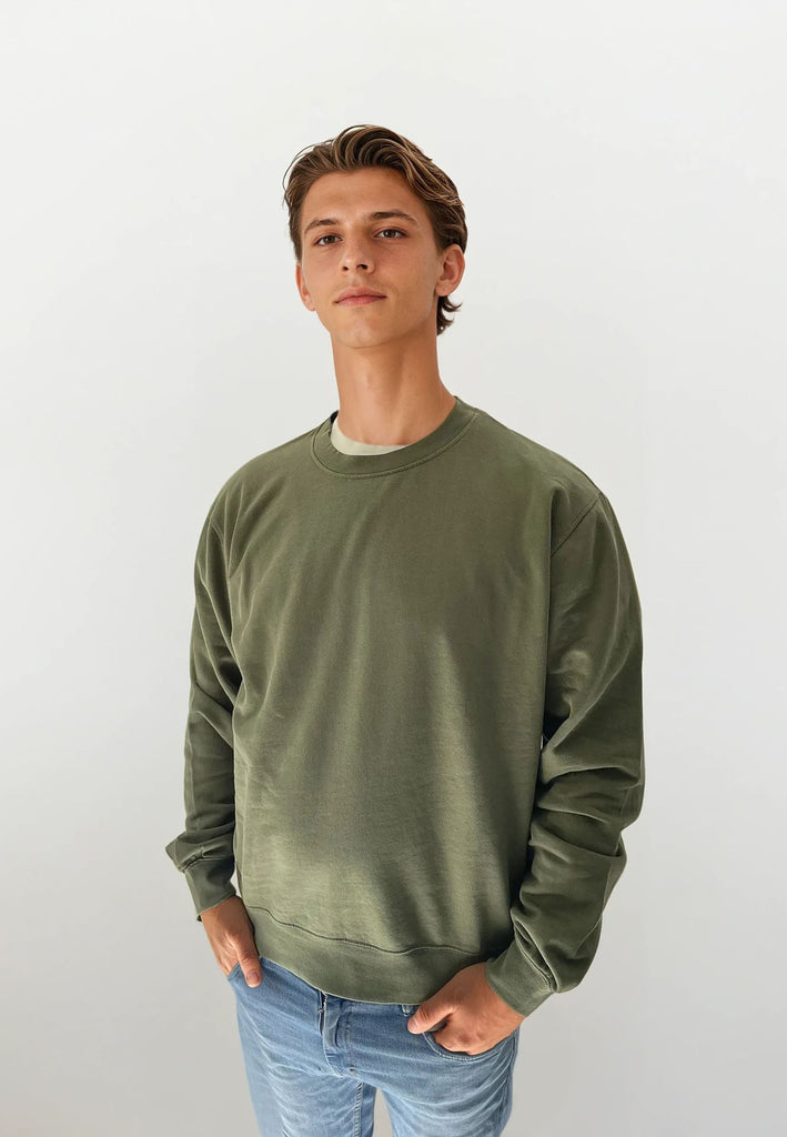 AQO (A QUESTION OF) by LEGENDS Johannes Crewneck Garment Dyed Sweat Dusty Green