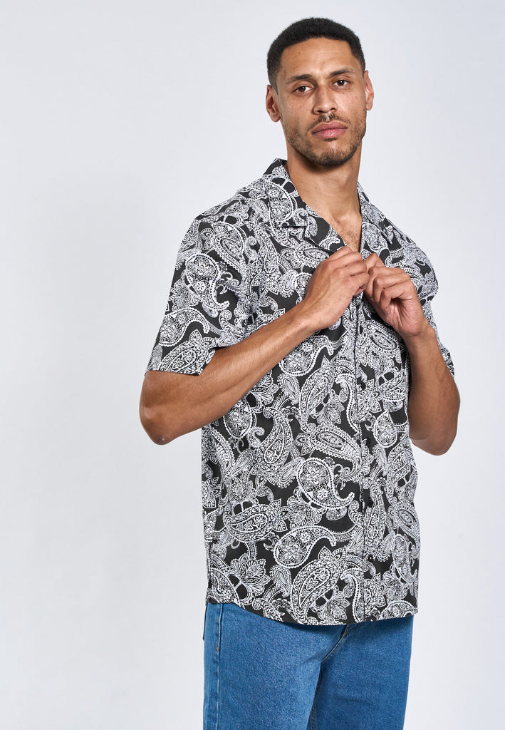 Legends Sean Paisley Cuba SS shirt Shirts S/S Black