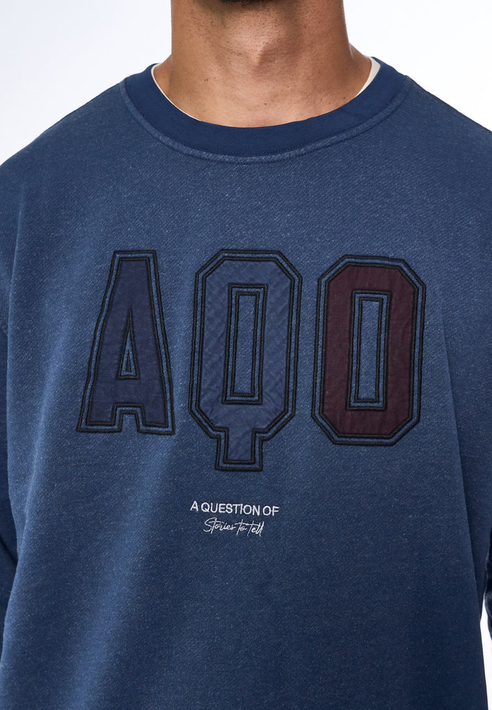 AQO (A QUESTION OF) Sweat App Emb Sweat Sky Captain